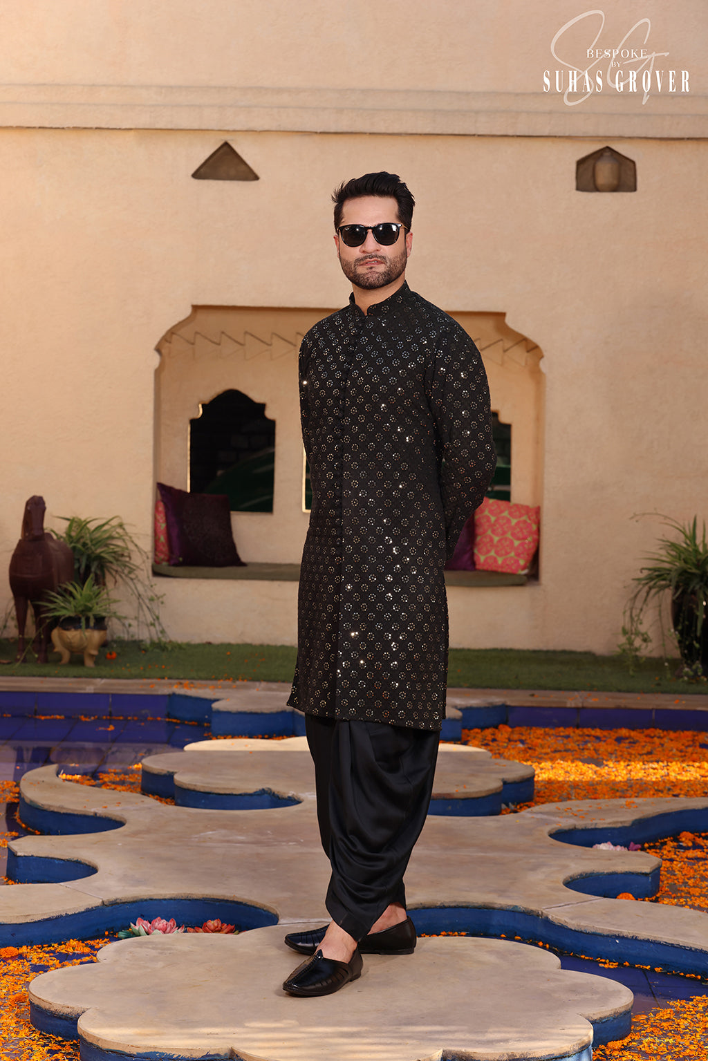 BLACK LUCKNOWI KURTA SET