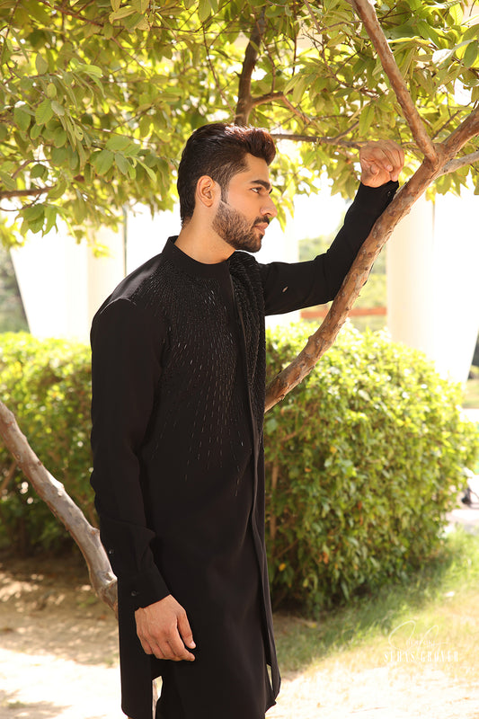 BLACK EMBROIDED KURTA SET